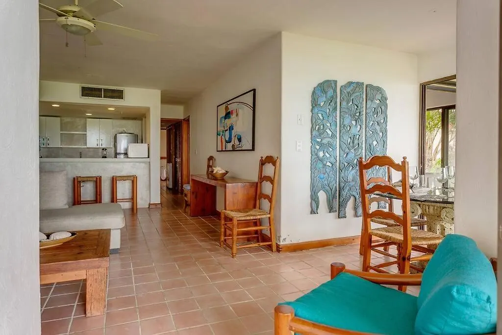 Front Beach 3 Bedroom Cozy Apartment 8 Guests Puerto Aventuras