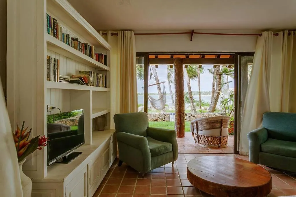 Front Beach 3 Bedroom Cozy Apartment 8 Guests Puerto Aventuras