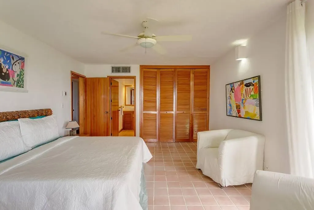 Front Beach 3 Bedroom Cozy Apartment 8 Guests Puerto Aventuras 0*,  México