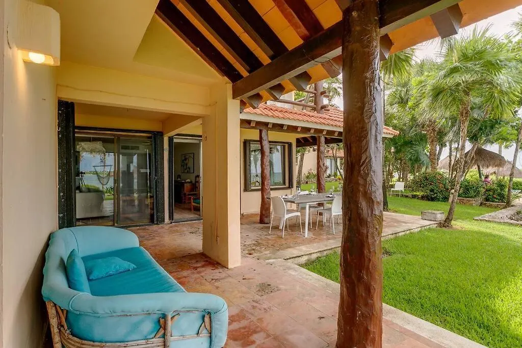 Front Beach 3 Bedroom Cozy Apartment 8 Guests 普托阿范特拉斯 墨西哥