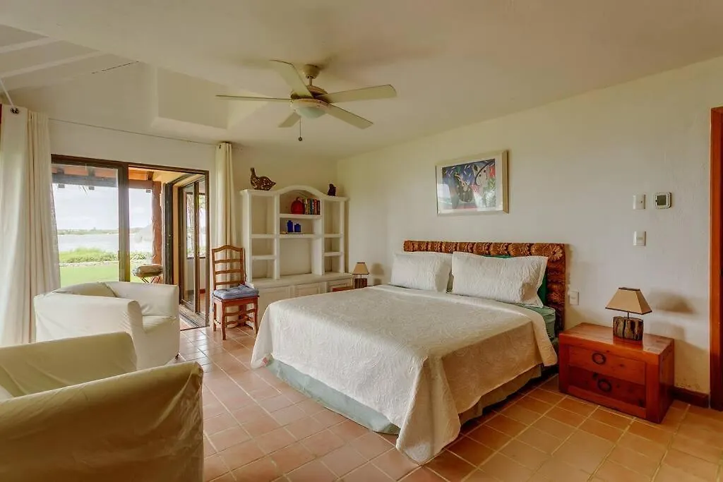 Front Beach 3 Bedroom Cozy Apartment 8 Guests 普托阿范特拉斯