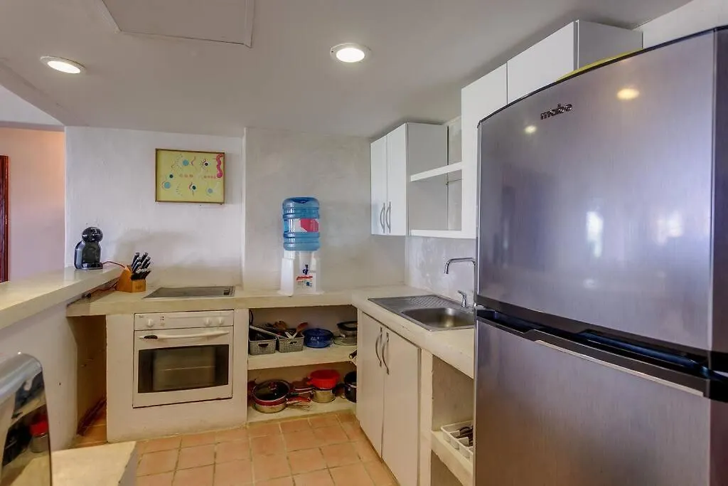 Front Beach 3 Bedroom Cozy Apartment 8 Guests 普托阿范特拉斯
