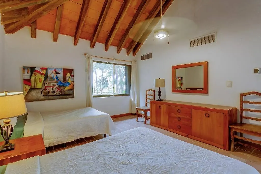 Front Beach 3 Bedroom Cozy Apartment 8 Guests 普托阿范特拉斯 0*,